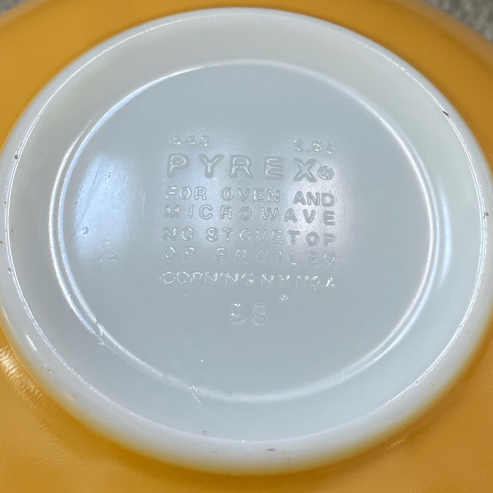 Vintage Pyrex Bowls Set Butterfly Gold Cinderella Butterflies 3 Pc Antique MCM - Picture 11 of 16